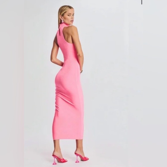 SER.O.YA Delta high neck bodycon ruched midi dress in neon pink - Picture 4 of 9